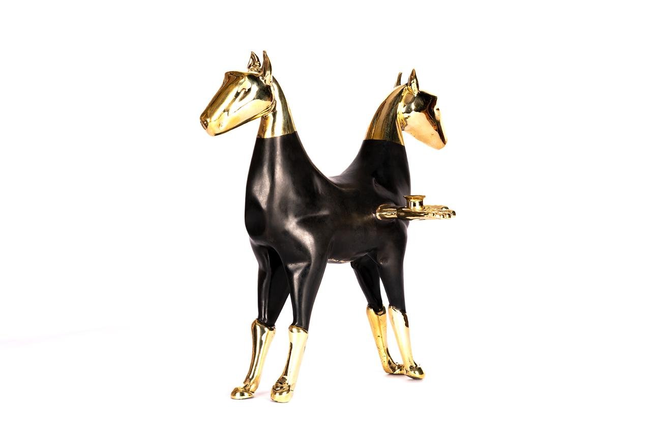 Candelero equinobicéfalo